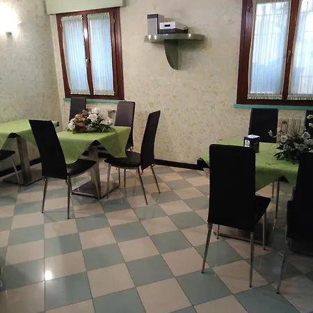 Hotel Le Rotte Bagnolo in Piano